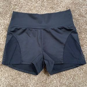 La Senza Mid-Rise Mesh shorts